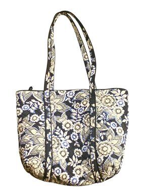 Vintage Vera Bradley Quilted Snow Lotus Handbag Shoulder Purse Navy Blue Retired